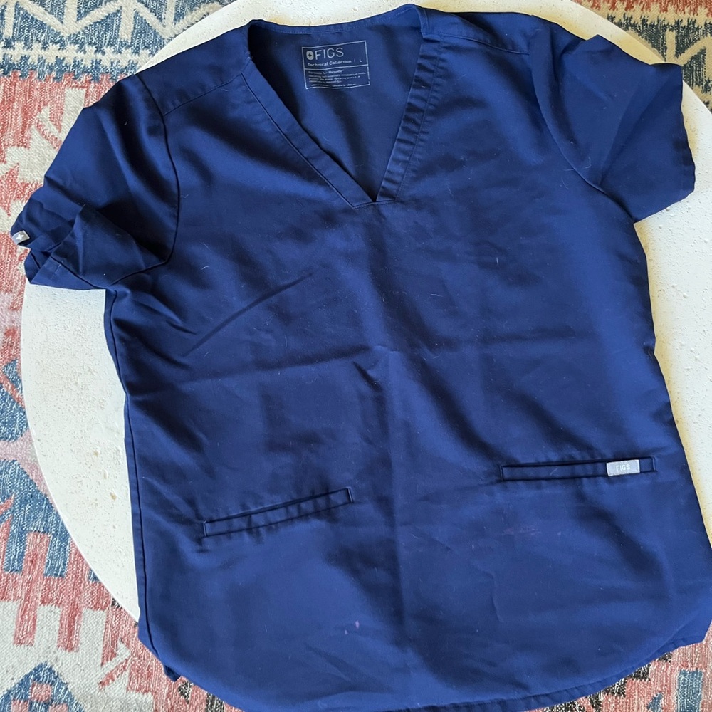 Figs Casma scrub top in navy size large